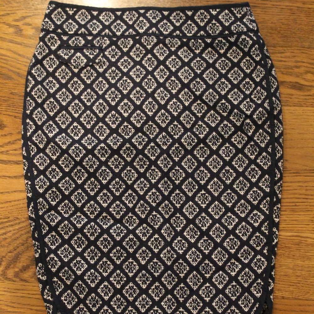 LOFT Blue/White Pattern Pencil Skirt, Size 00